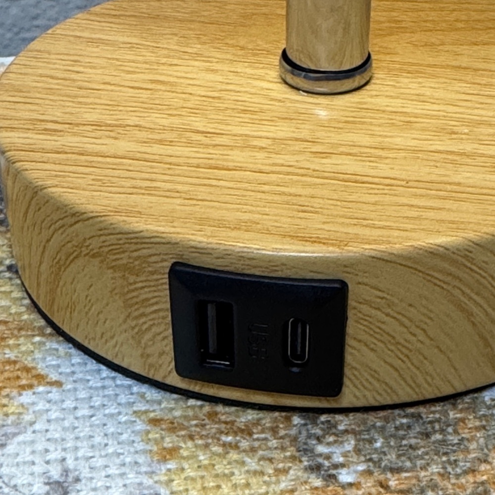 🌸 Floral Touch Table Lamp with USB & Type-C Charging - Picture 8 of 8